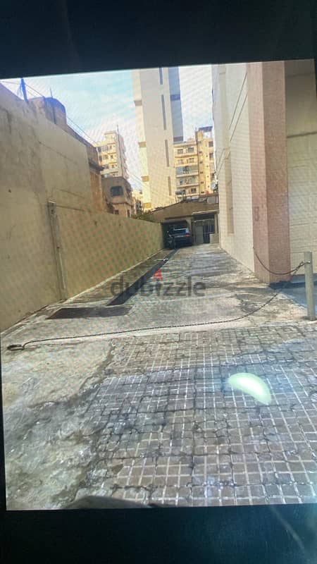 مستودع عين التينة راس بيروت 0