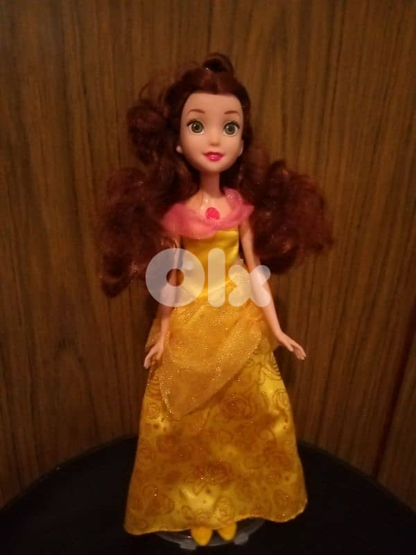 SHIMMERING SONG BELLE BEAUTY &The Beast Hasbro Musical doll=23$ 0
