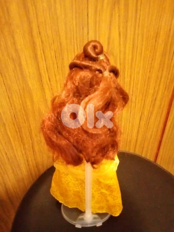 SHIMMERING SONG BELLE BEAUTY &The Beast Hasbro Musical doll=23$ 2