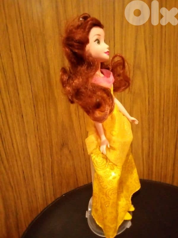 SHIMMERING SONG BELLE BEAUTY &The Beast Hasbro Musical doll=23$ 5
