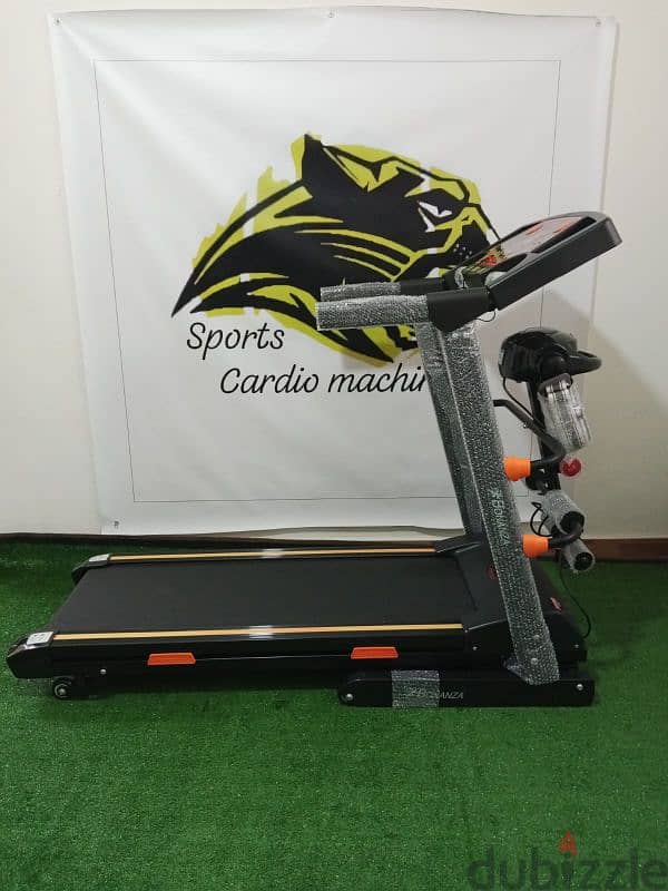 tttreadmill sports machines 2،5hp motor power, like new 8