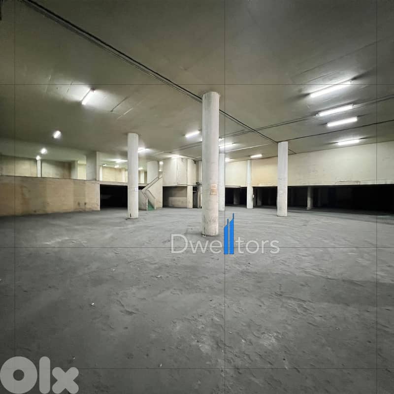 Warehouse for rent in SIN EL FIL - 1980 MT2 - 5.0 M Height 0