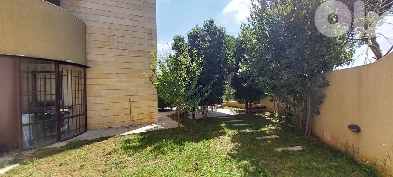 4 BEDS APARTMENT IN BROUMANA WITH 5 PARKINGS 450SQ ,BR-313 0