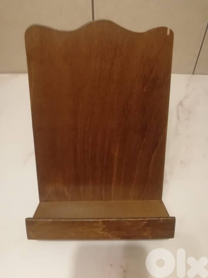 Wooden Book stand 25*17 cm 0