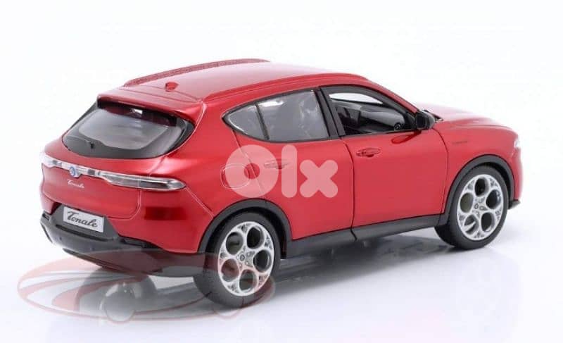 Alfa Romeo Tonale 2022 diecast car model 1:24 4