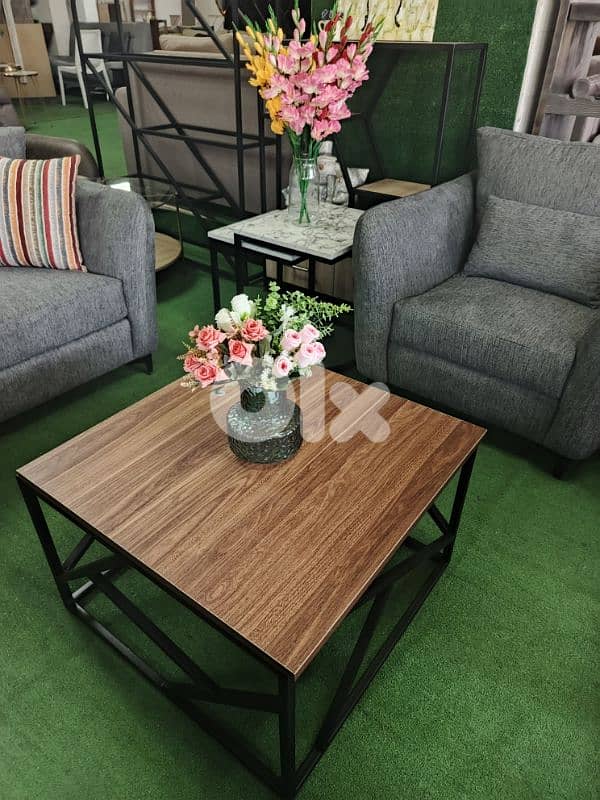 Center table طاولة نصف 1