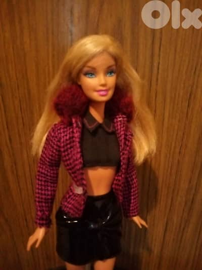 Barbie Mattel 2000ish as new doll Bending legs+special outfit+Shoes=26