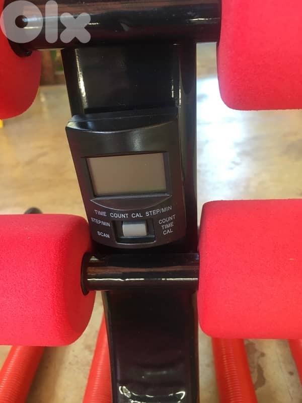 مكنة لتقوية عضلات الظهر و المعدة 1