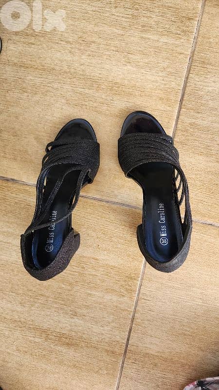 Black HIgh Heels 0