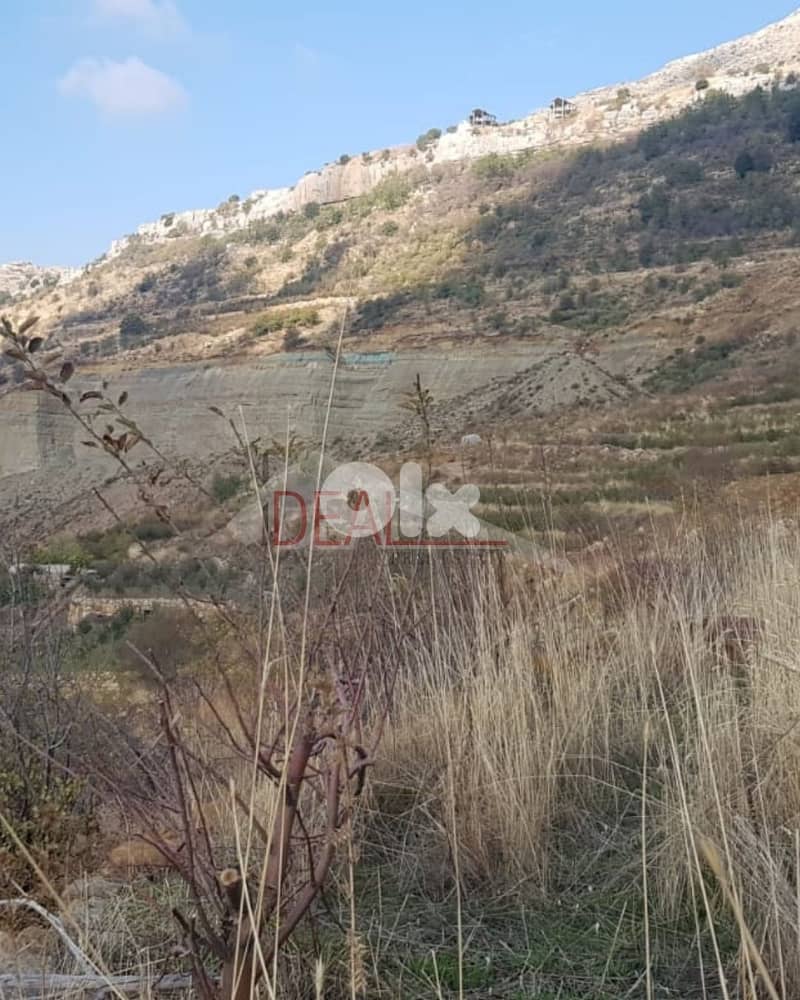 Land for sale in Hrajel Keserouan عقار للبيع في حراجل كسروان 1