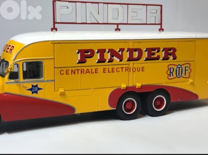 Bernard 28 Electricity supplier truck (Pinder Circus 1951) scale 1;43 3