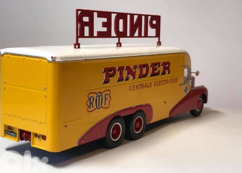 Bernard 28 Electricity supplier truck (Pinder Circus 1951) scale 1;43 5