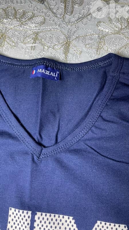men’s Tshirt size L 1