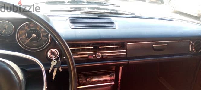 مرسيدس بنز  200 سريس 1971