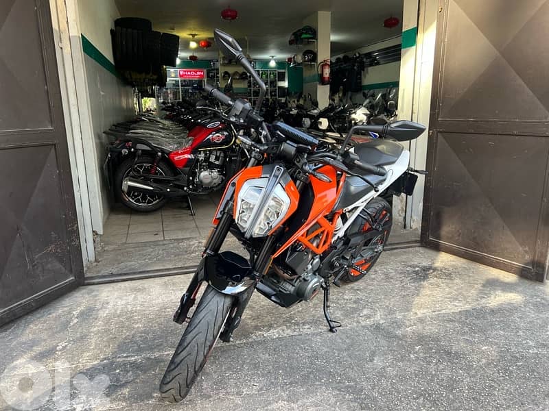 KTM DUKE 390 1
