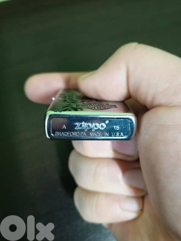Harley Davidson Zippo Lighter with accessories for Sale. 3