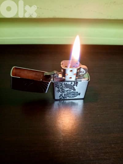 Harley Davidson Zippo Lighter with accessories for Sale.