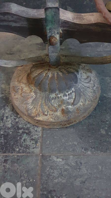 انتيك ميزان معدن و خشب 2