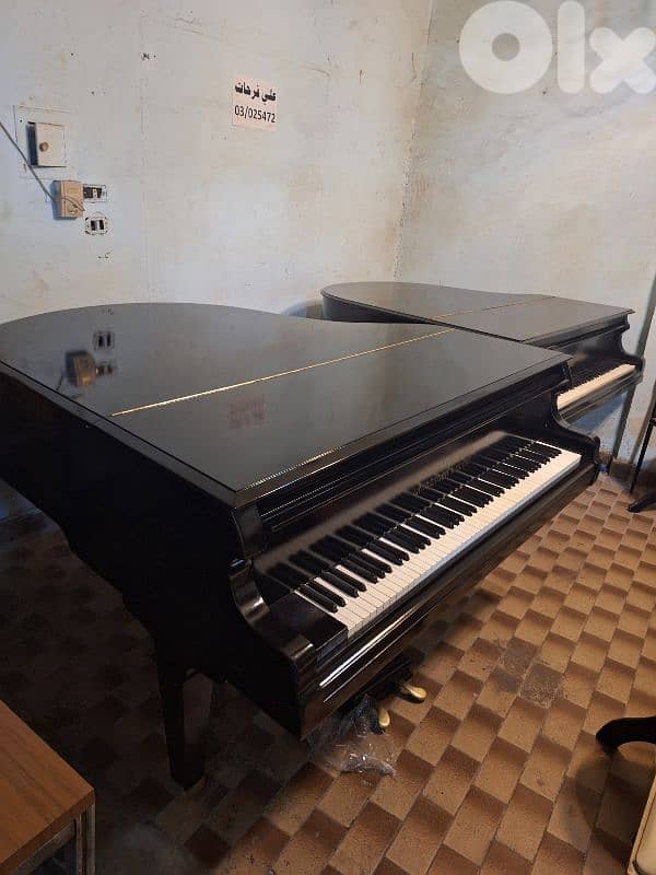 piano baby grand Germany lauberger gloss black colour beautiful sound 6