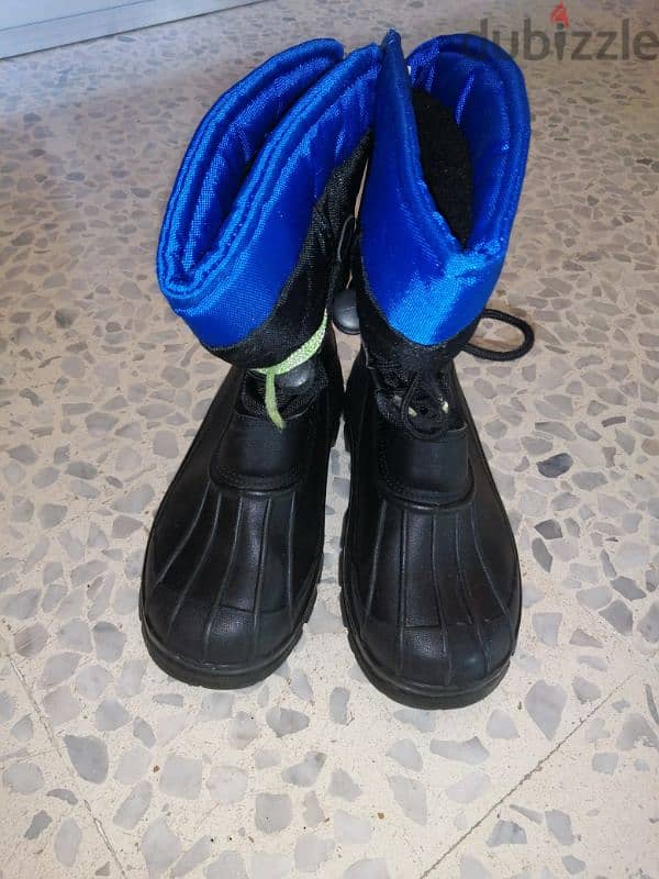 snow boots 0