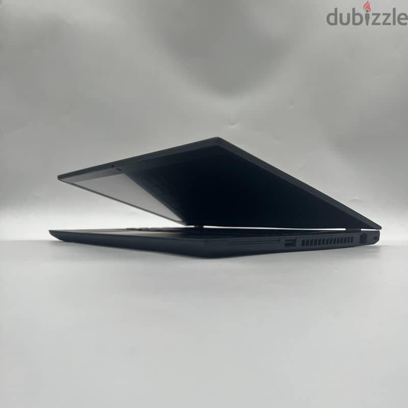 5127- used Laptop Lenovo ThinkPad T490 4