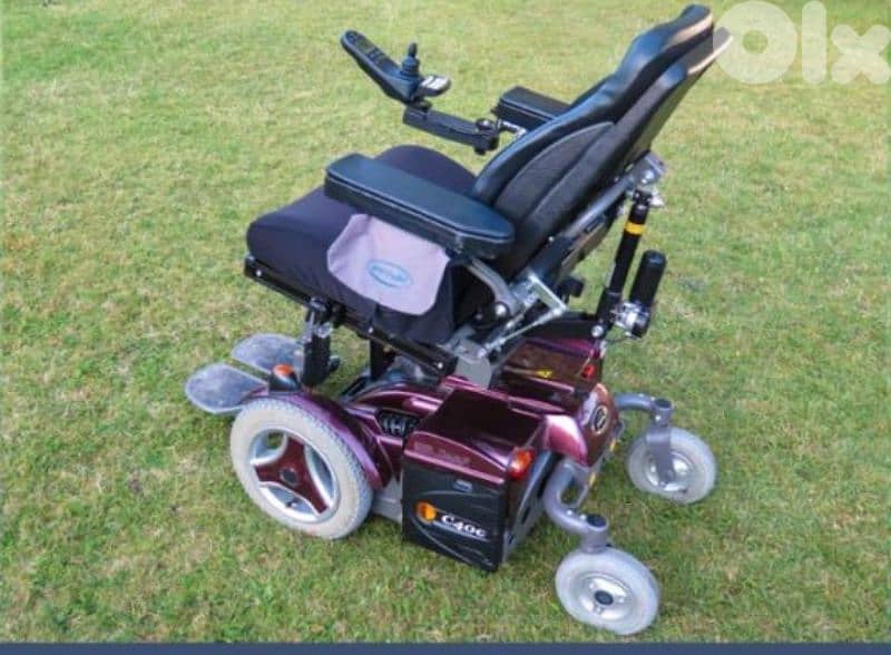 كرسي متحرك للمقعدين permobil 2