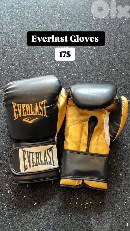 boxing gloves 0
