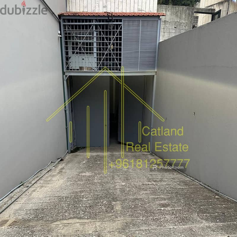 Depot for rent in Mansourieh for 25000$ per year Height 6m2 0