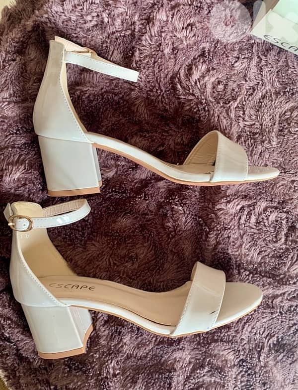 beige heels size 37 2