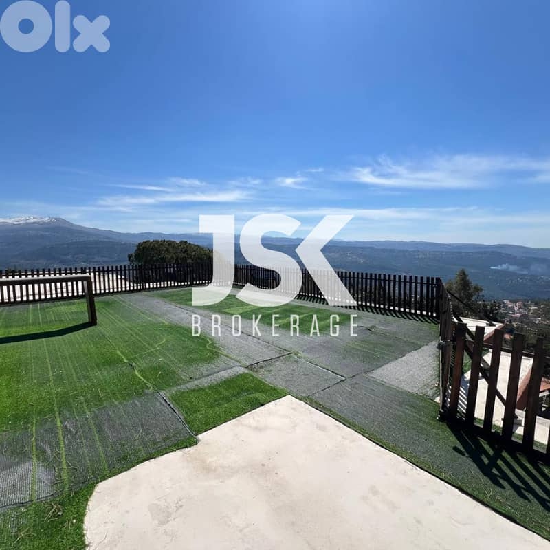 L17404 - Villa For Sale In A Prime Location in Chalimar, Baabdat 0