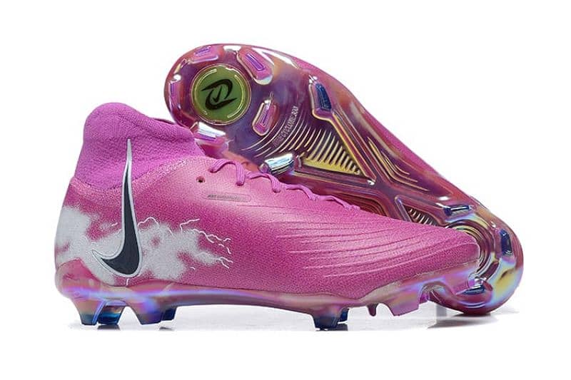 Football shoes original highest quality in market 40% discount 0