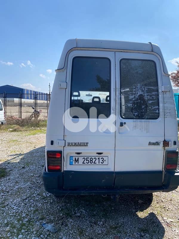 Renault Taffic Van فان رينو ترافيك 1
