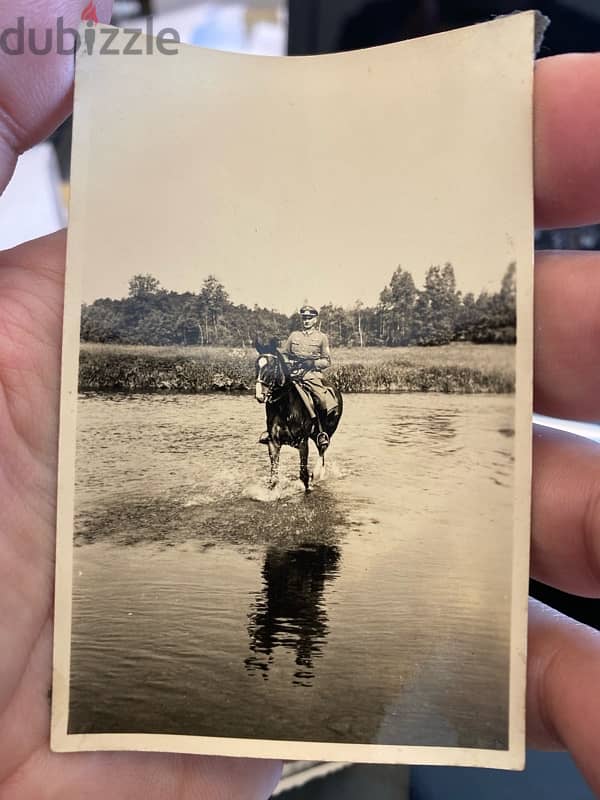 صورة نازي عسكري الماني على حصان 0