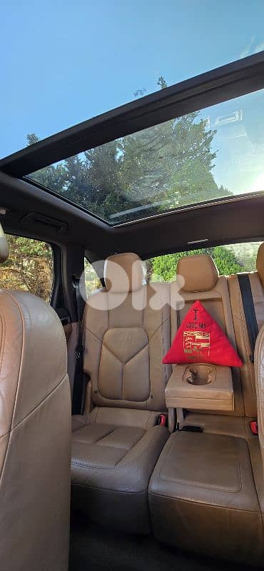 Porsche Cayenne S 2012 like new