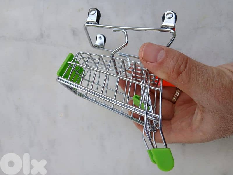سلة تسوق صغيرة 1