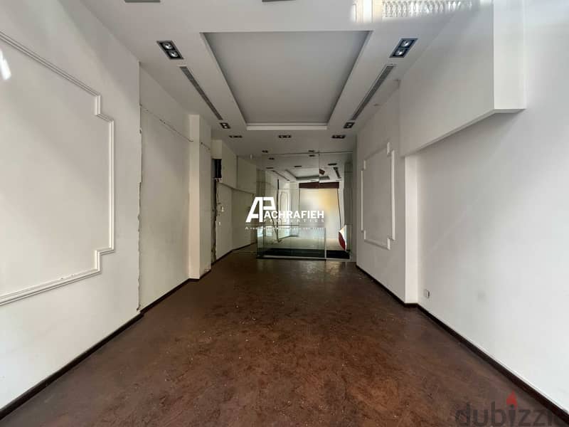 Two Floors Shop for Rent In Downtown 0