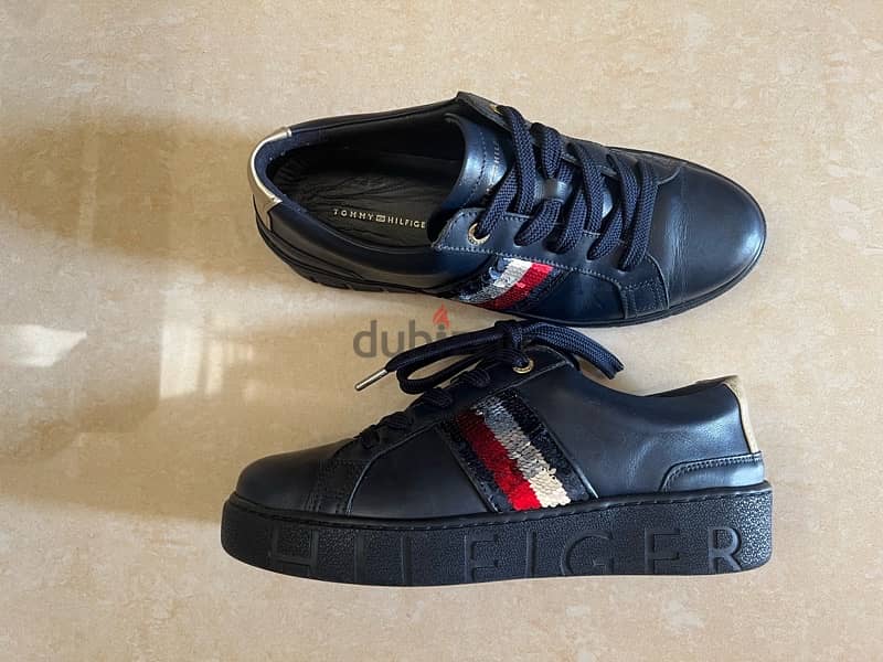 Tommy Hilfiger 1