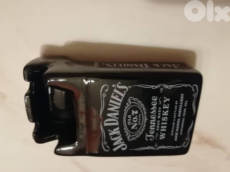Jack Daniels ceramic ashtray 1
