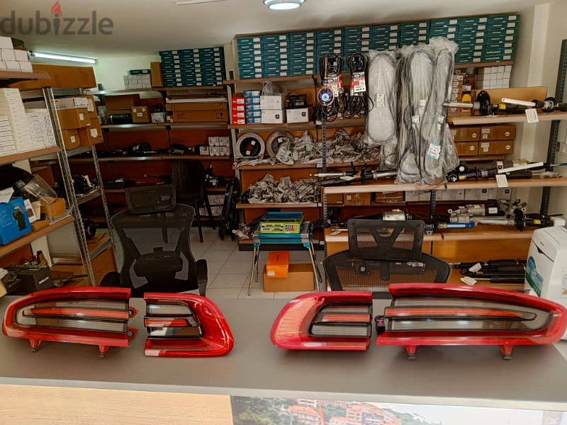 Porsche cayenne Macan body parts 8