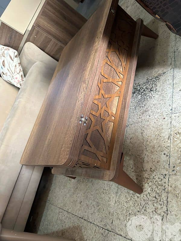 طاولة سفرة بتتكبر وبتتصغر تركية 1