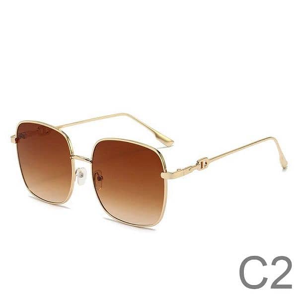 Luxury Golden Rim Trendy Sunglasses for women 7