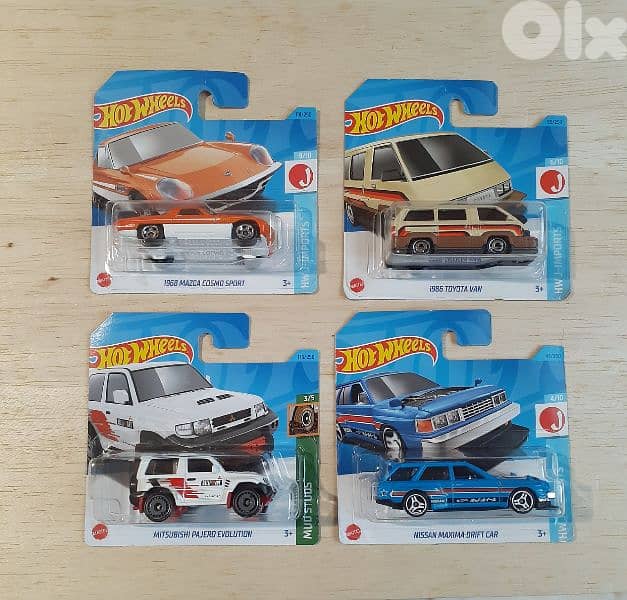 Hot Wheels (2023) diecast car model 1;64. 10