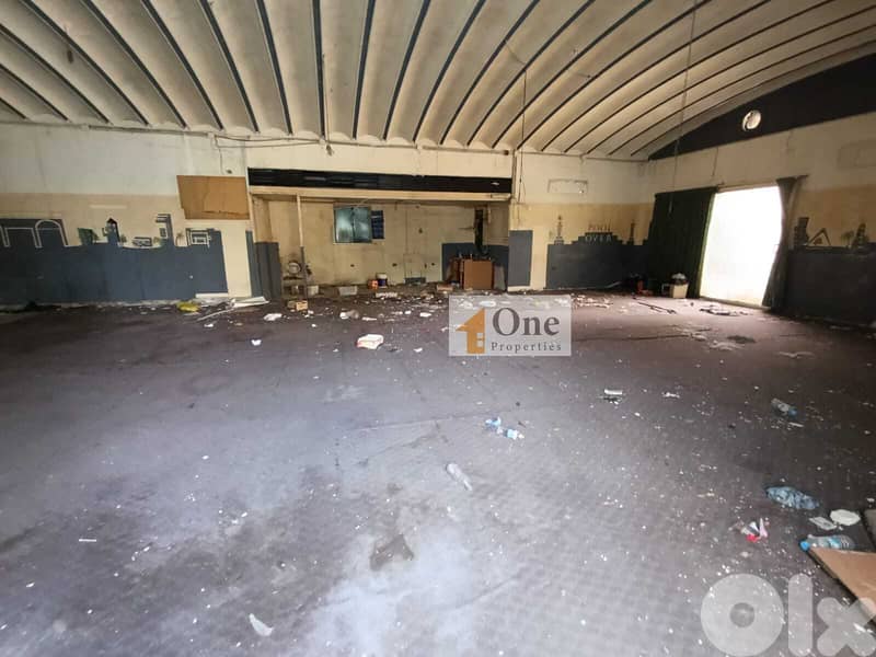 BUILDING FOR SALE IN JBEL TOWN 2