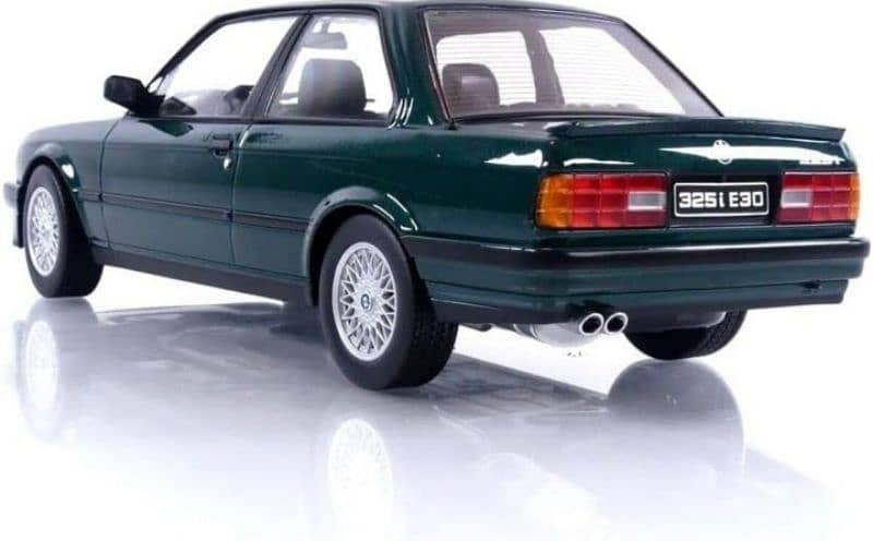 BMW 325i (E30) 1987 diecast car model 1;18. 3
