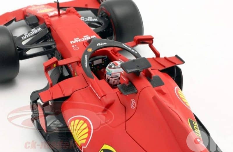 C. Leclerc Ferrari SF21 (2021) diecast car model 1;18 . 6