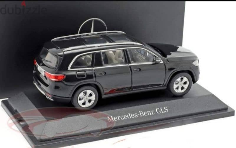 Mercedes GLS (X167) 2019 diecast car model 1;43. 4