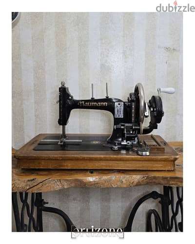 1890 Seidel & Naumann Sewing Machine