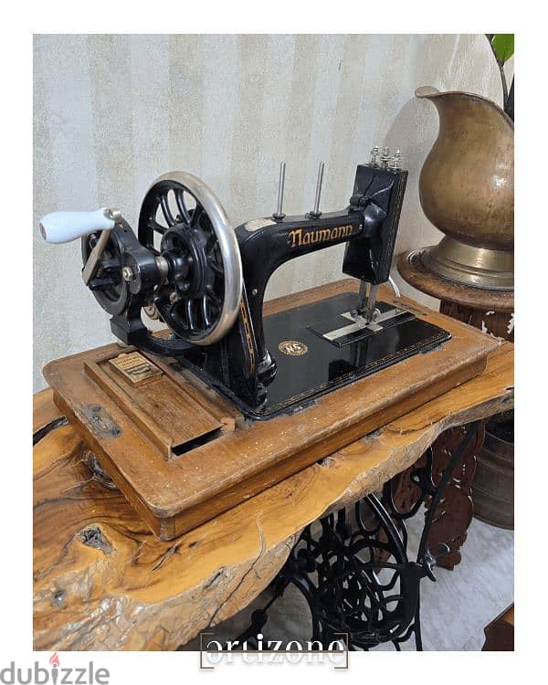 1890 Seidel & Naumann Sewing Machine 5