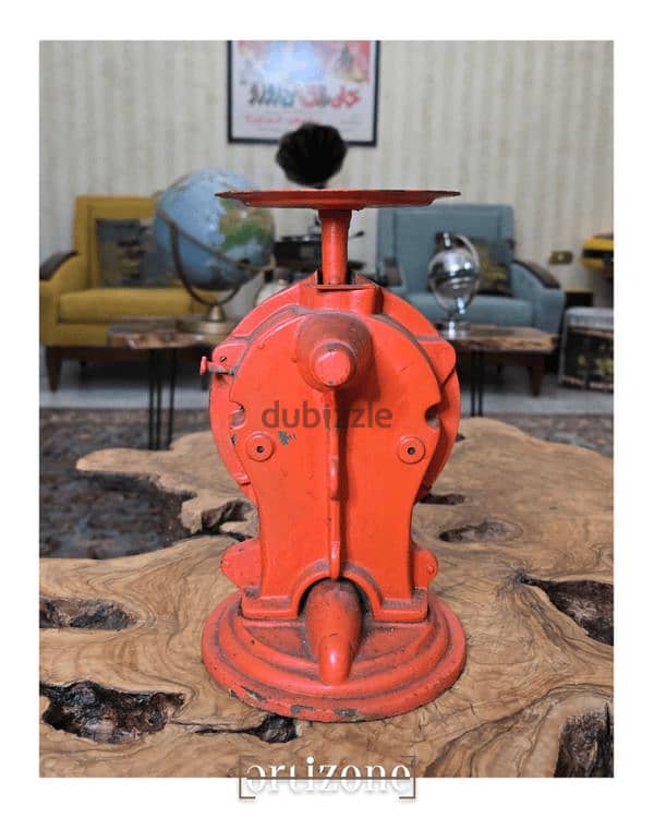 vintage weighting scale 7