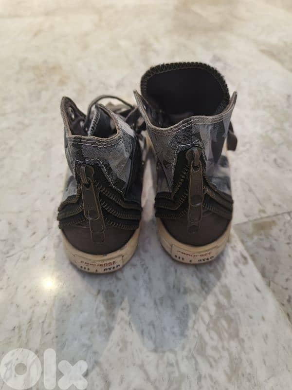 Converse shoes size 37 2